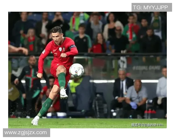 1975年活跃在世界足坛的著名足球球星与他们的辉煌事迹盘点 1975年活跃在世界足坛的著名足球球星与他们的辉煌事迹盘点