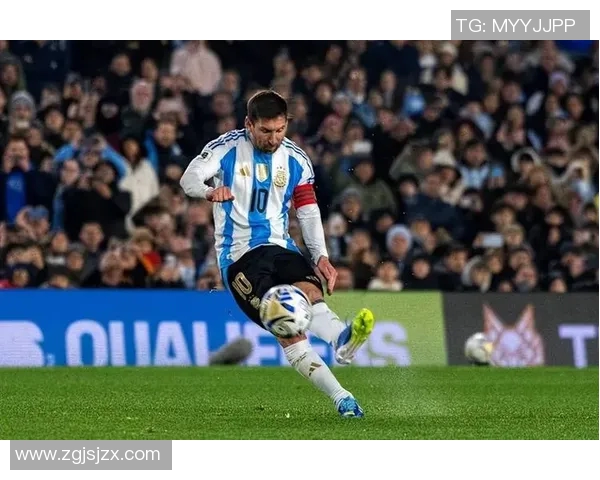 揭秘冷门足球球星的故事，他们曾为世界足坛带来过哪些精彩瞬间