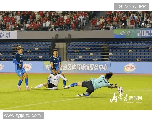 篮球巨星踏上绿茵场挑战足球梦想跨界之路引发球迷热议