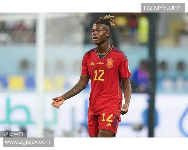 沙漠之光：揭示足球沙漠球星的成长之路与辉煌时刻